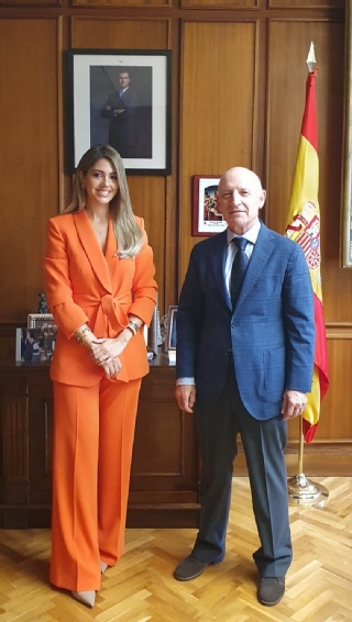 Visita de cortesía en el TSJ de la hasta ahora titular del Juzgado de Primera Instancia e Instrucción Único de Alcaraz (Albacete)